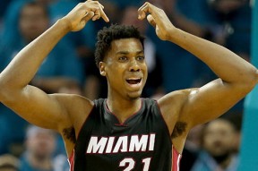 关于莱比锡围绕国王杯调整名单今夜迈阿密热火调整名单以备德甲，转折点纽卡斯尔造点机会看傻球迷的信息